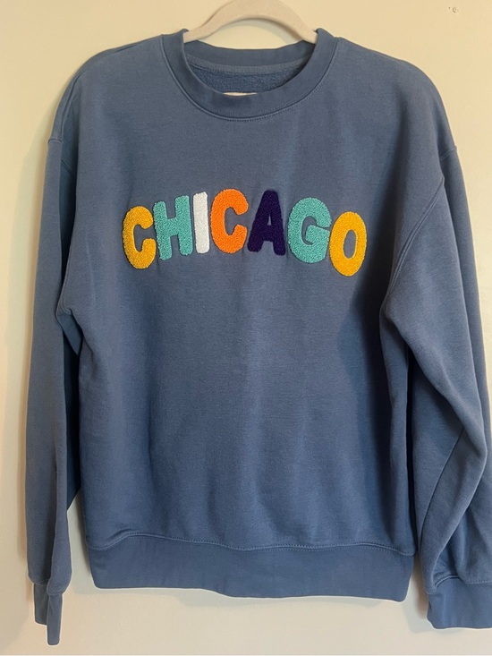 Tops - Chicago Embroidered Crewneck Sweatshirt - Blue